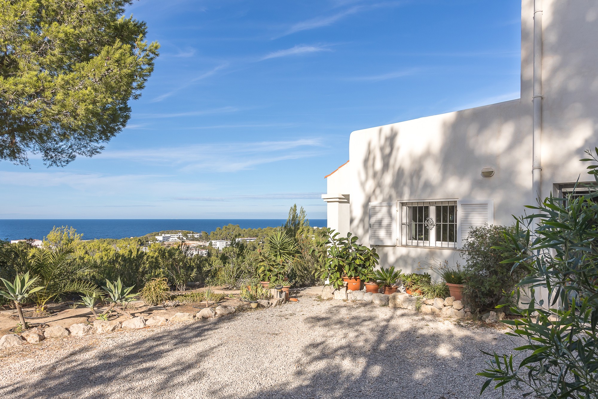 Preciosa casa independiente con vistas despejadas al mar - 4