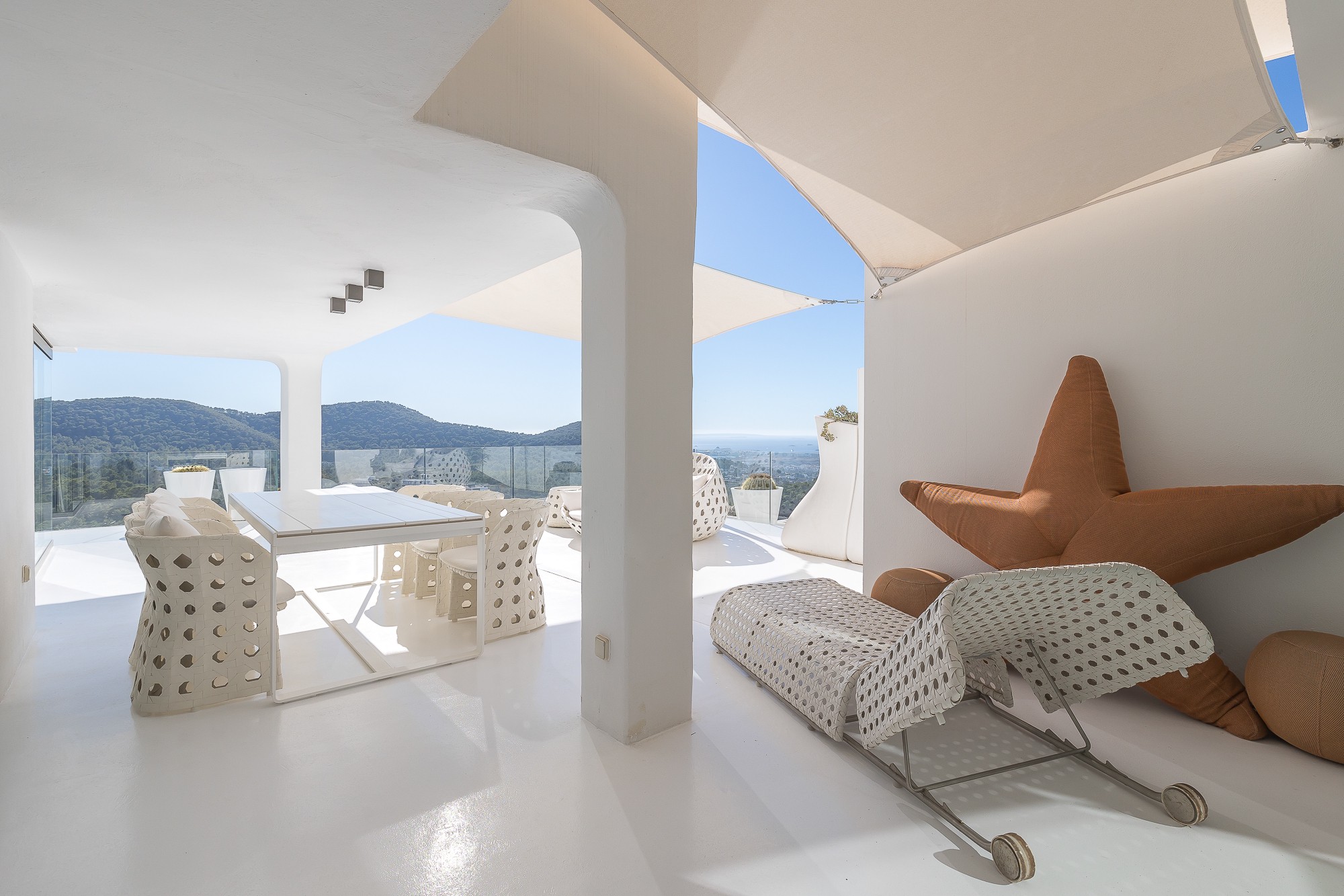 Luxuriöses Penthouse mit atemberaubendem Blick auf Ibiza und das Meer - 18