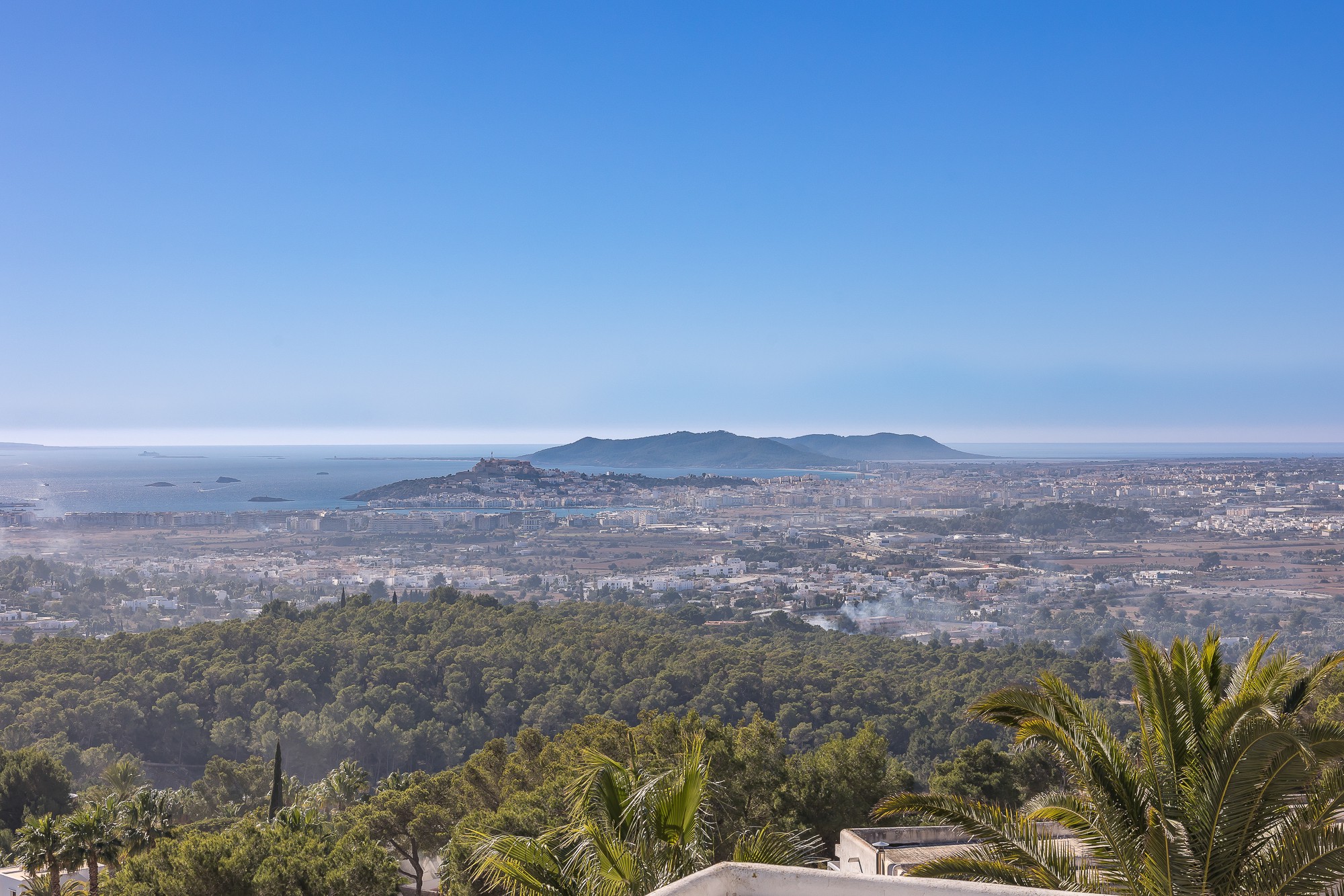 Luxuriöses Penthouse mit atemberaubendem Blick auf Ibiza und das Meer - 1