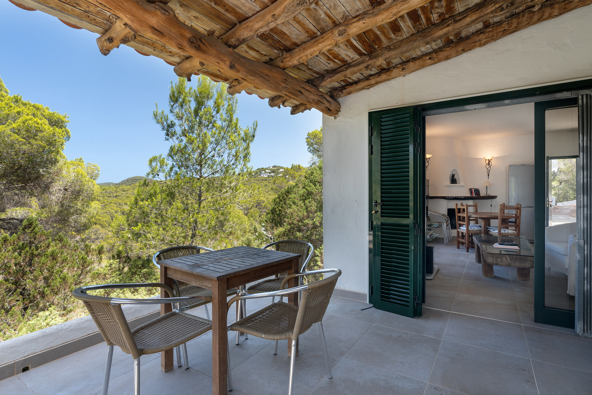 Dos casas de campo en una parcela con vistas al mar - 8