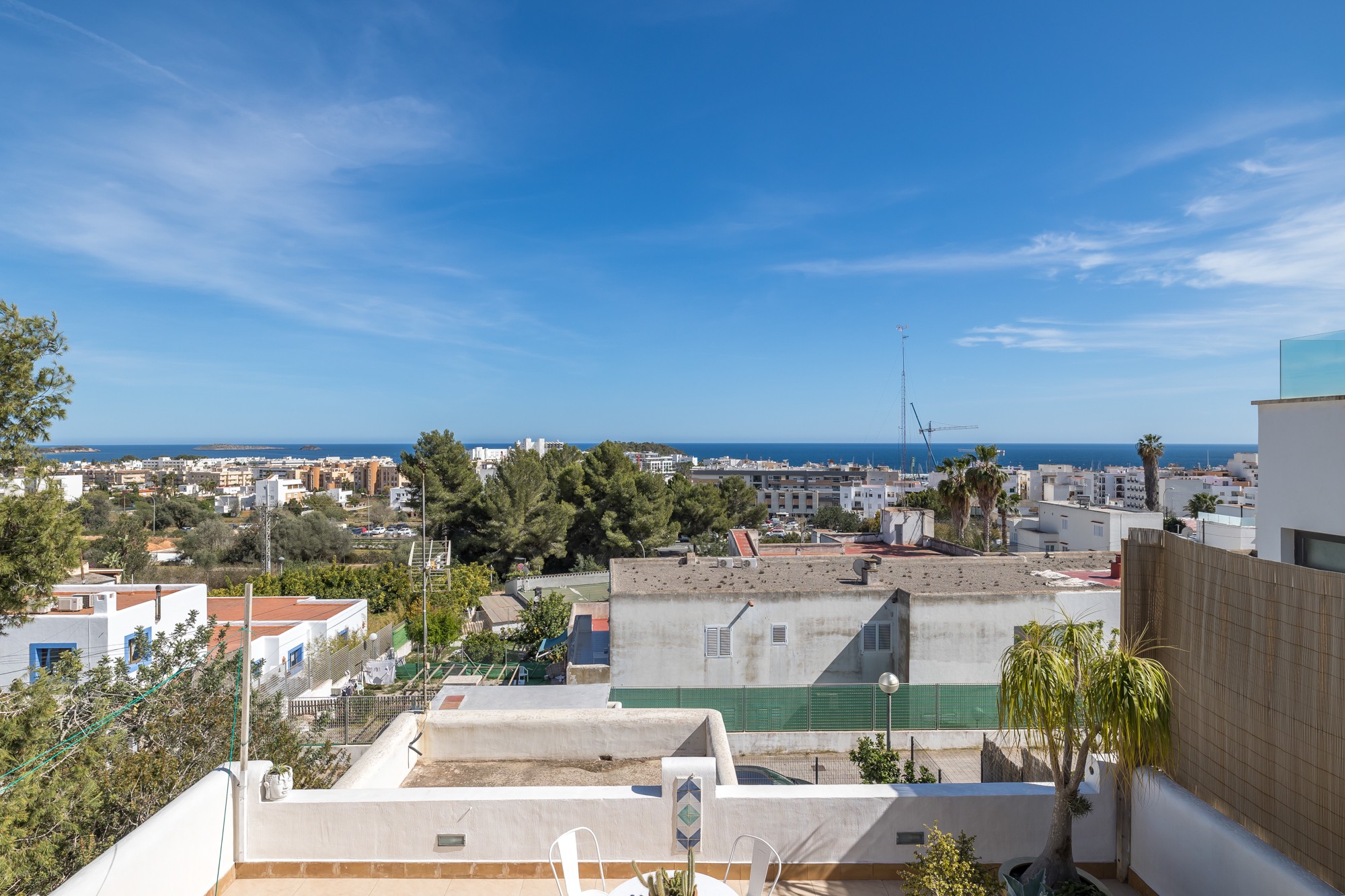 Bright city apartment with panoramic views of Santa Eulalia and the sea - 4