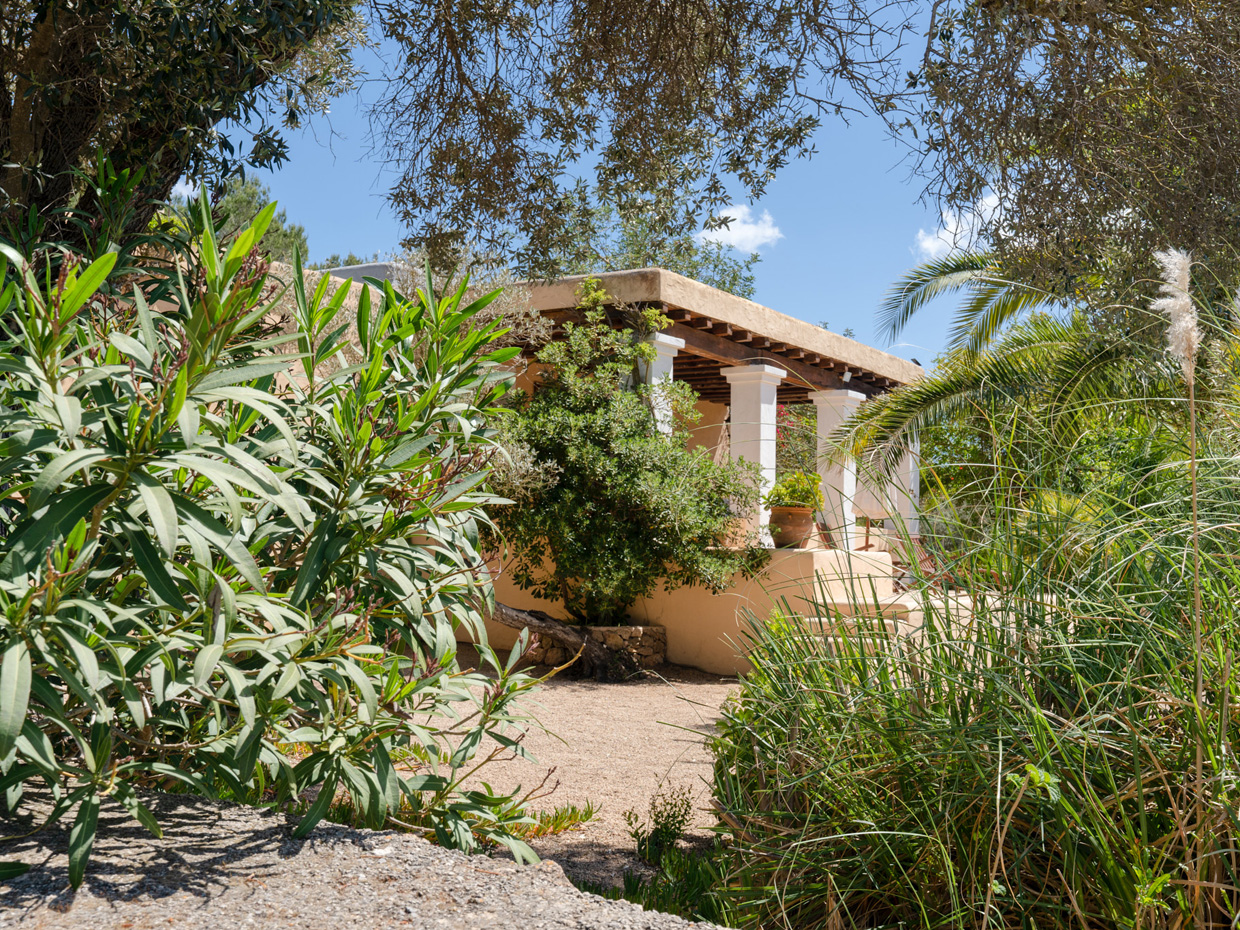 Finca ibicenca con vistas y bonito jardín - 16