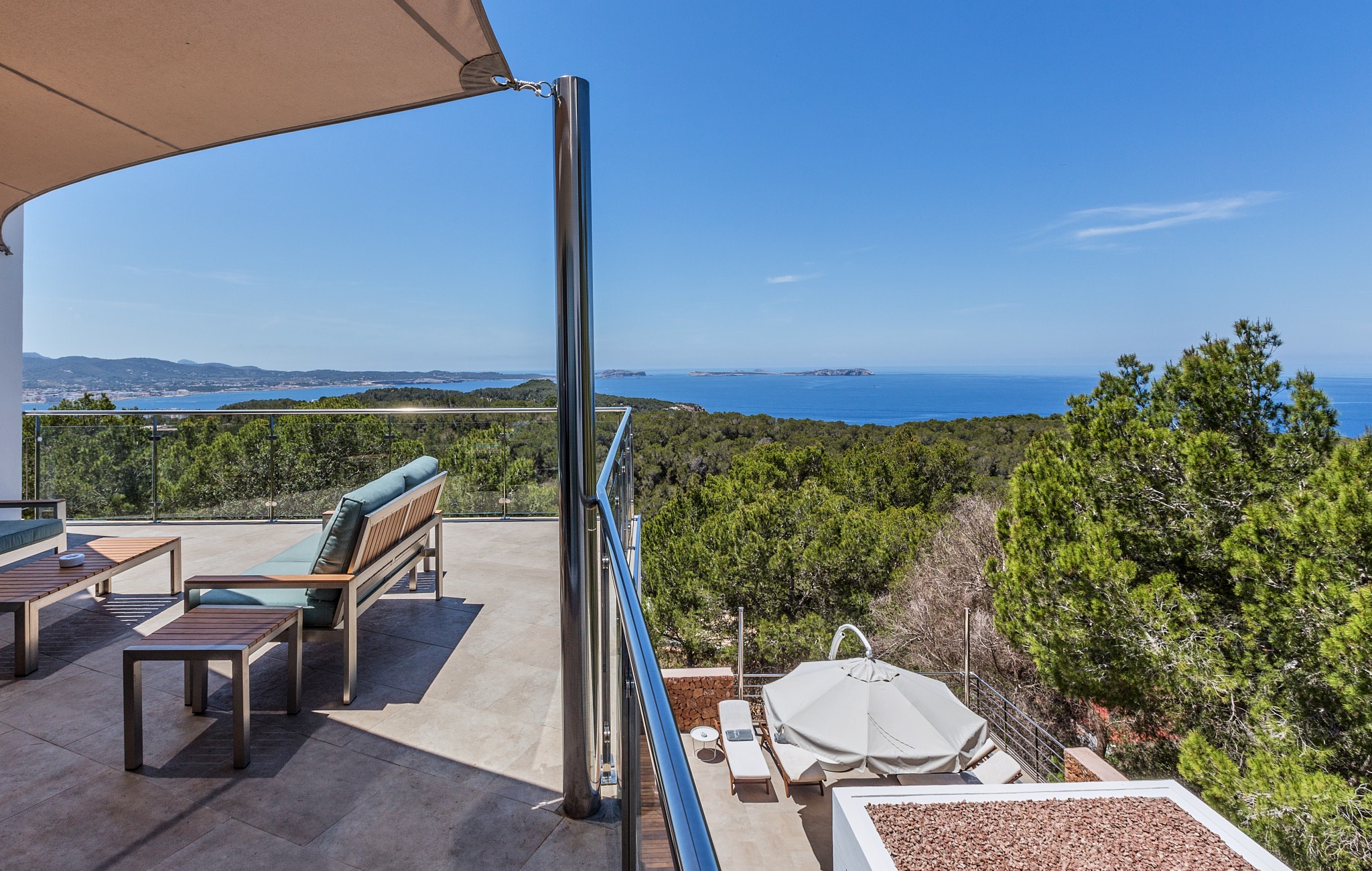 Moderne Villa mit Vermietungslizenz und atemberaubendem Meer- und Sonnenuntergangsblick - 12