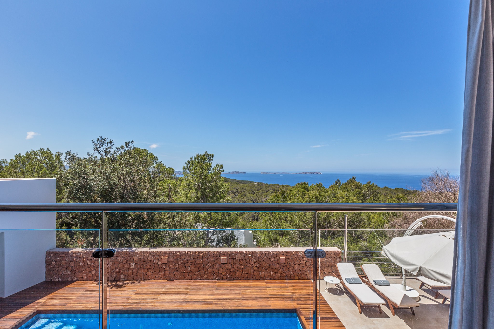 Modern villa with rental licence and breathtaking sea and sunset views - 13