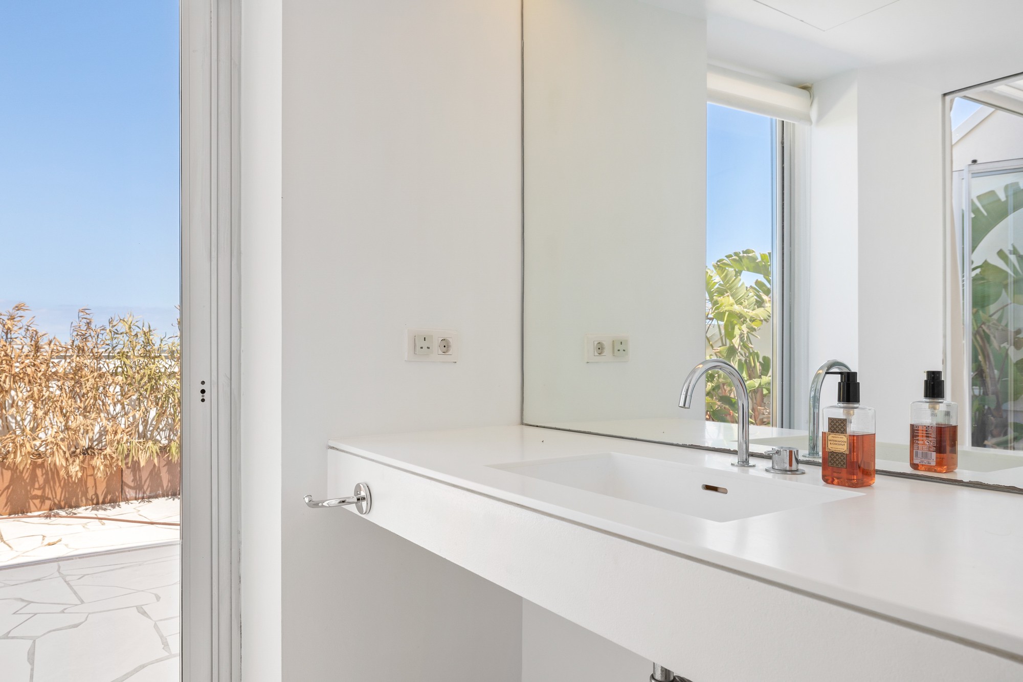 Elegantes und modernes Penthouse in der ersten Reihe des Paseo Marítimo - 9