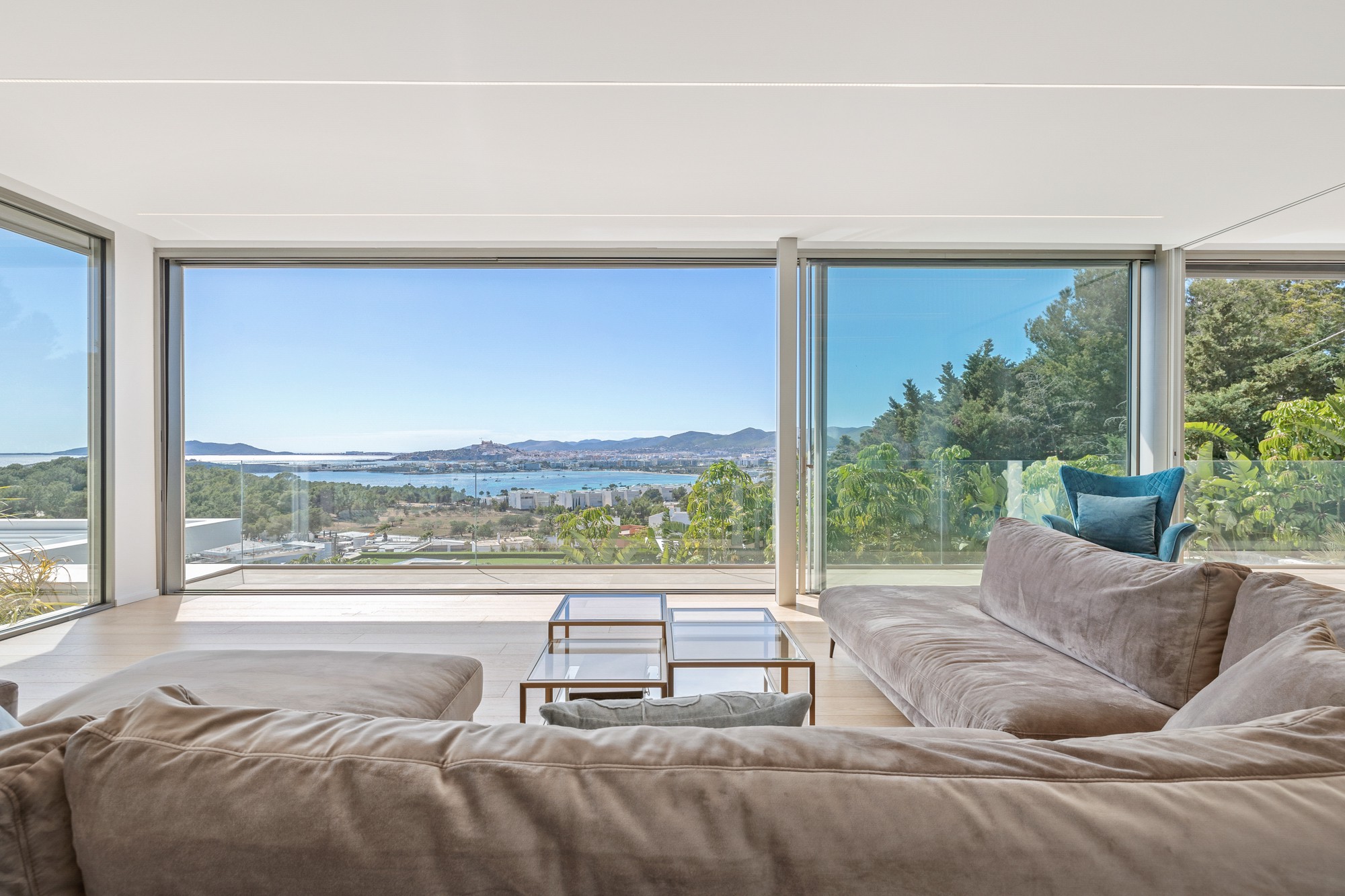 Moderne Villa mit 180º Panoramablick auf das Meer in Cap Martinet - 4