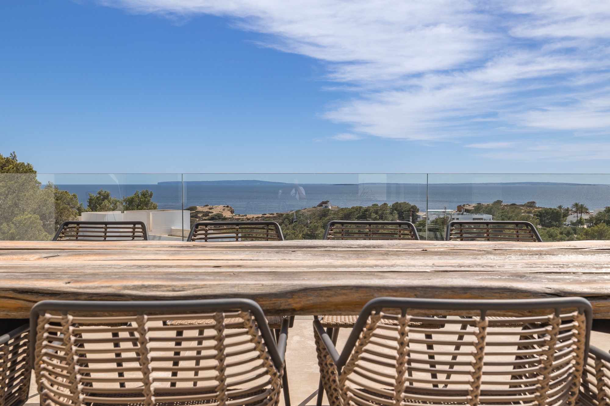 Villa moderna con vistas panorámicas al mar de 180º en Cap Martinet - 27