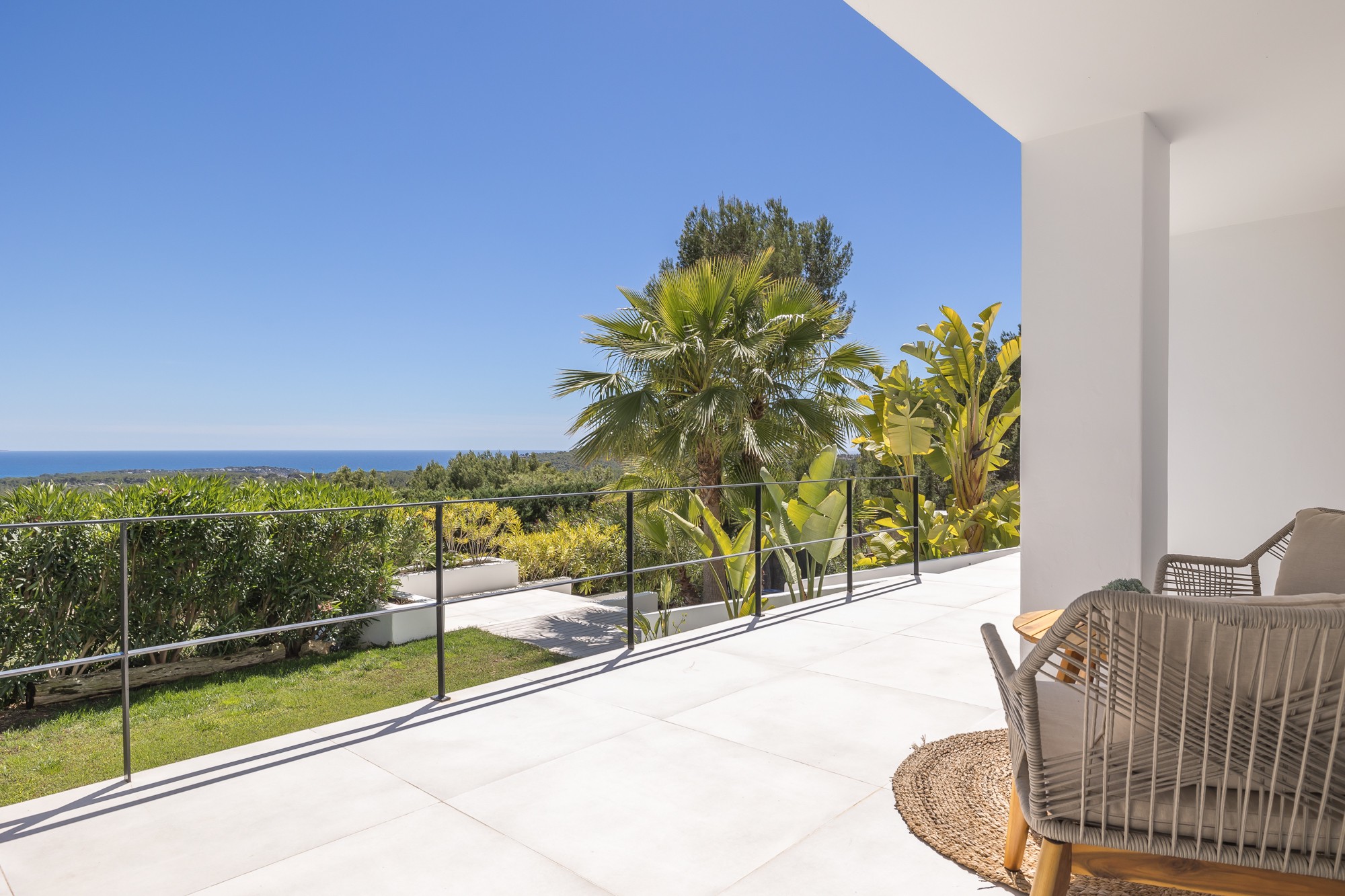 Moderne Villa mit schönem Garten und beeindruckendem Meerblick - 30