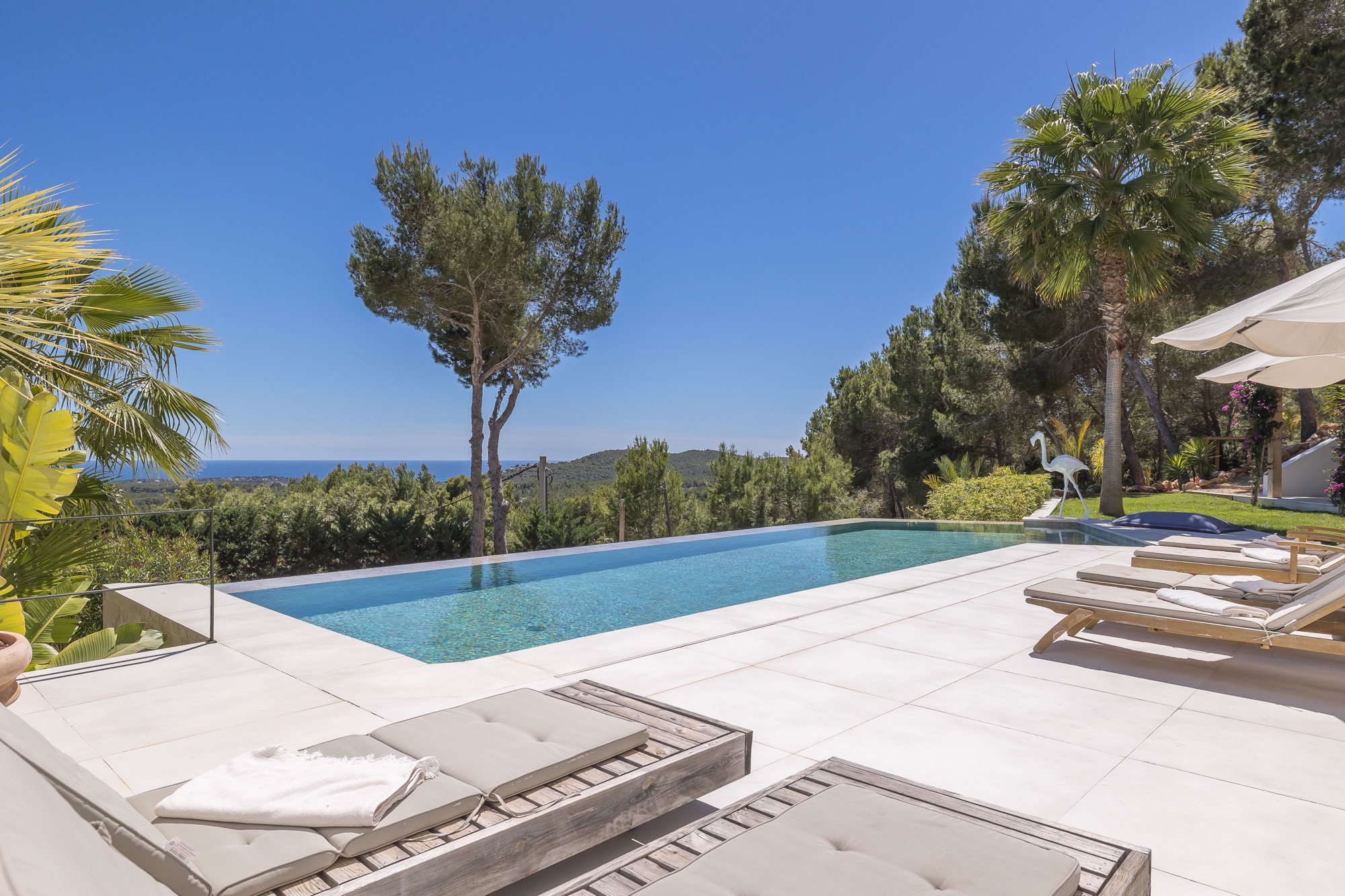 Moderne Villa mit schönem Garten und beeindruckendem Meerblick - 35