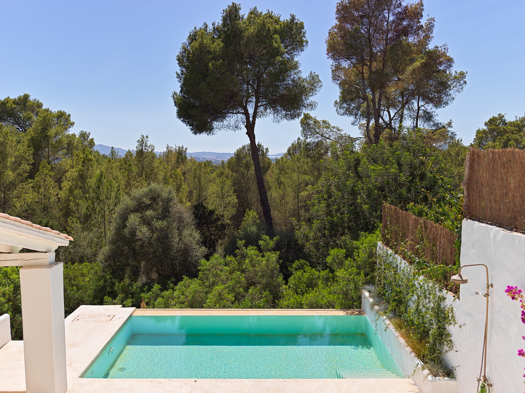 Casa recientemente renovada con mucho estilo en ubicación tranquila y entorno campestre - 3