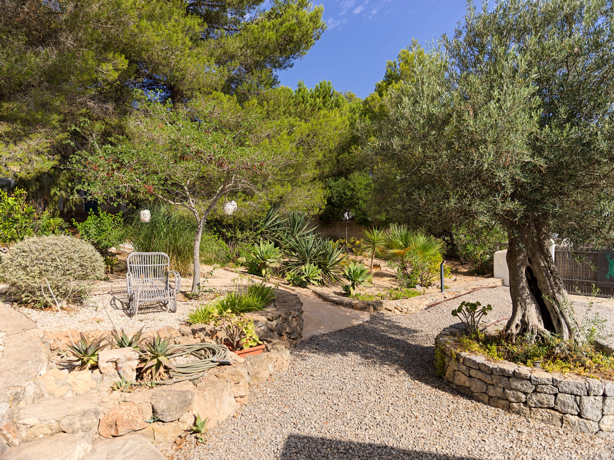 Landhaus mit fabelhaftem mediterranem Garten - 10