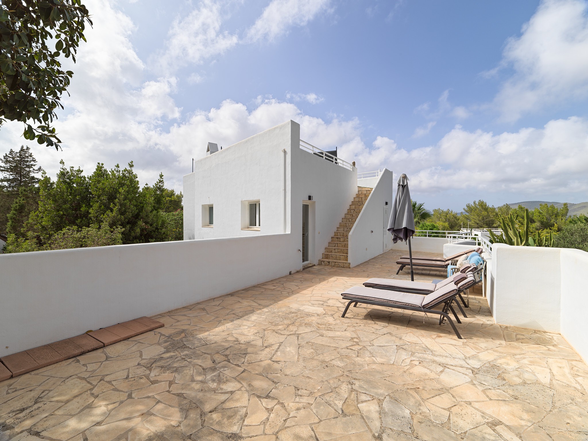 Villa with touristic rental licence and open views - 19