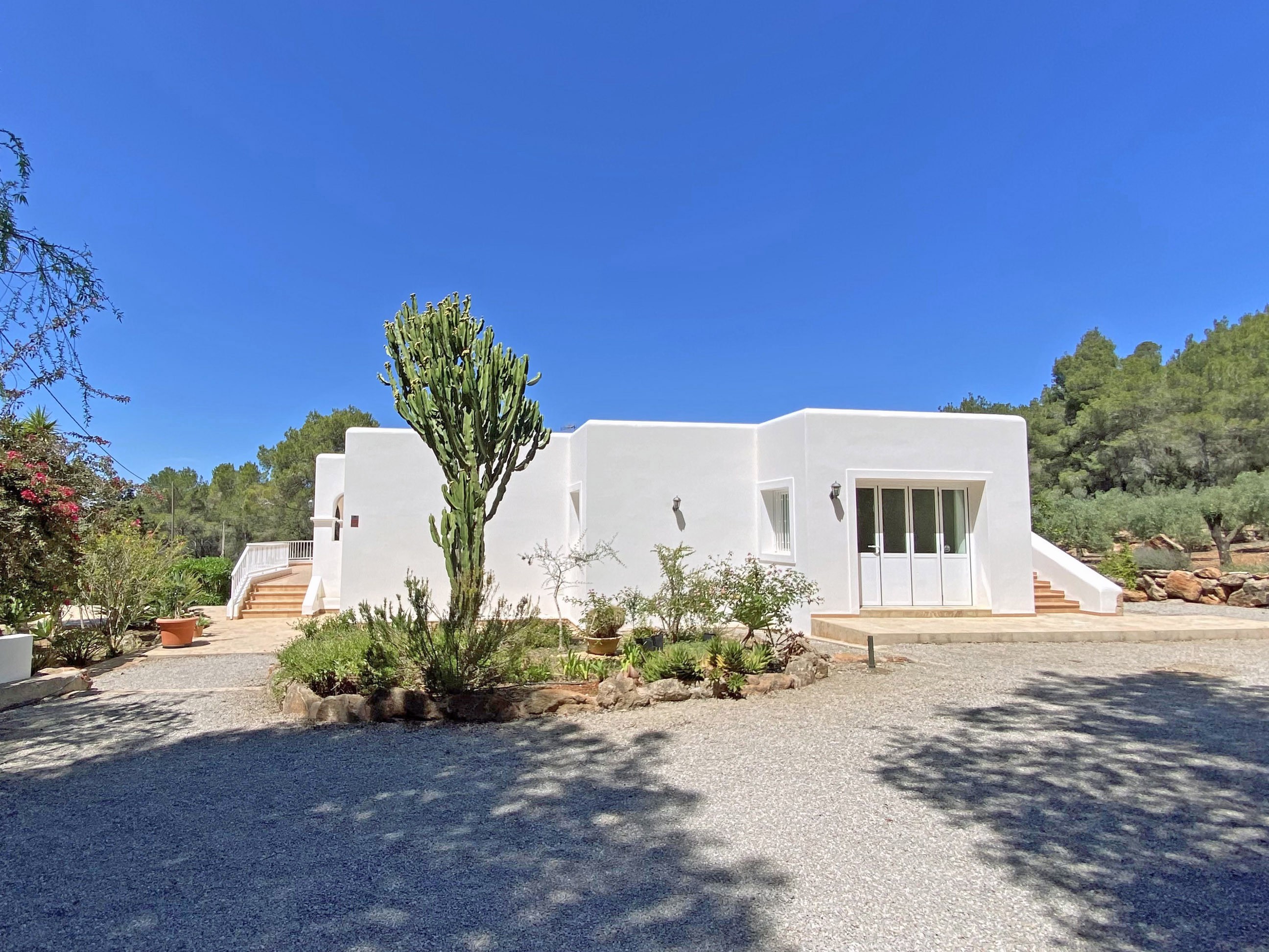 Spacious house with views of the countryside - 4