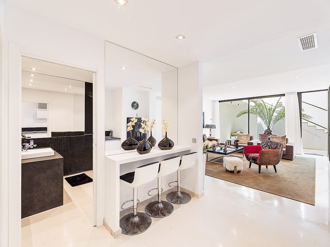 Vivienda exclusiva con vistas espectaculares a Es Vedrà - 9