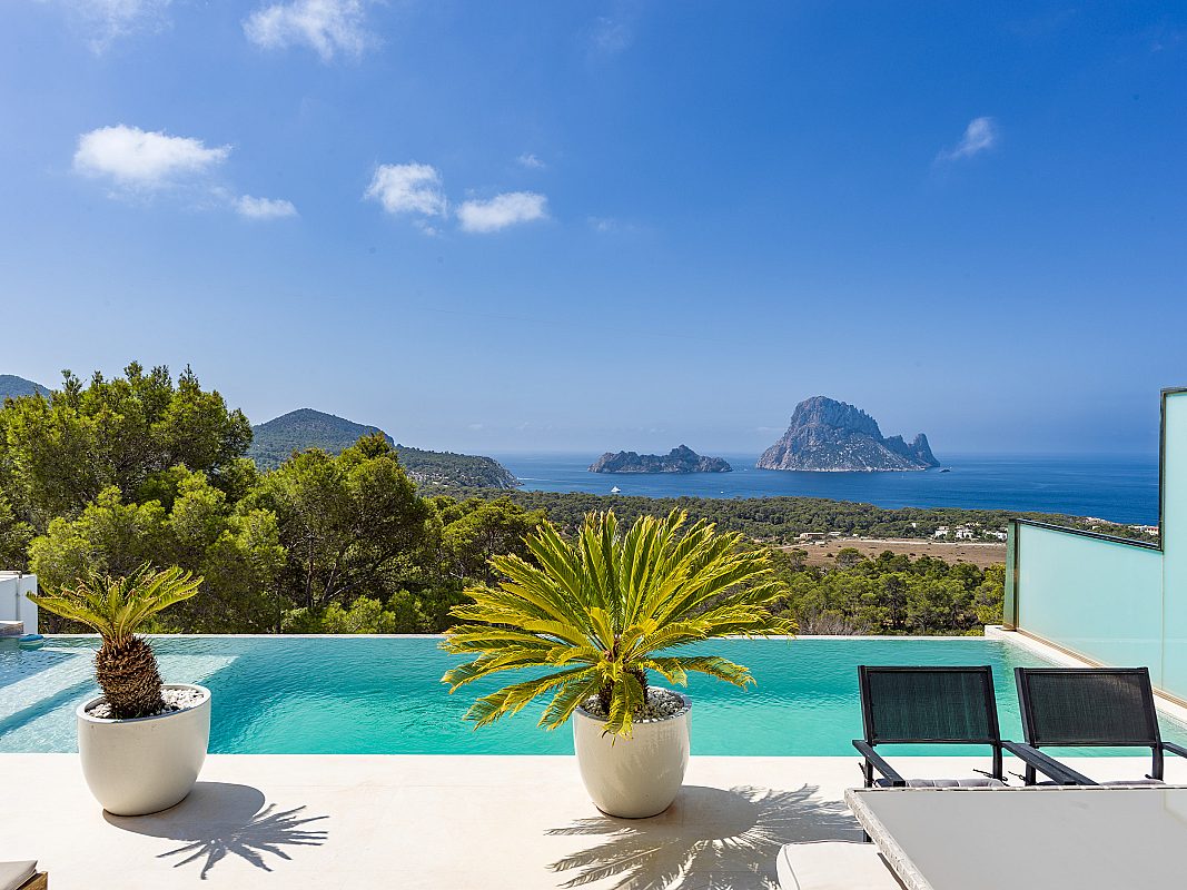 Vivienda exclusiva con vistas espectaculares a Es Vedrà - 1