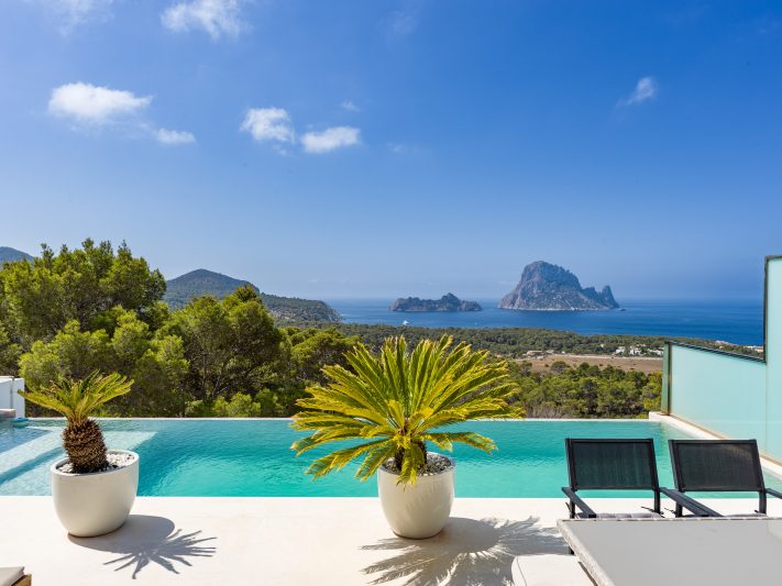 Vivienda exclusiva con vistas espectaculares a Es Vedrà - 1