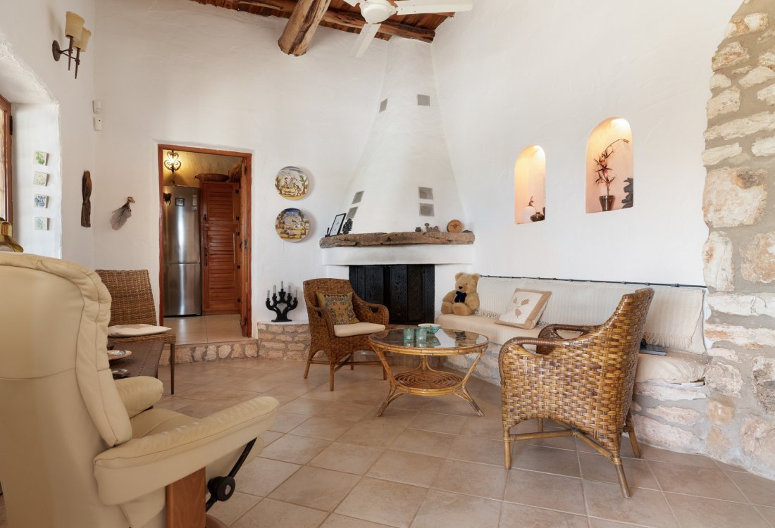 Traditional finca with panoramic views - 5