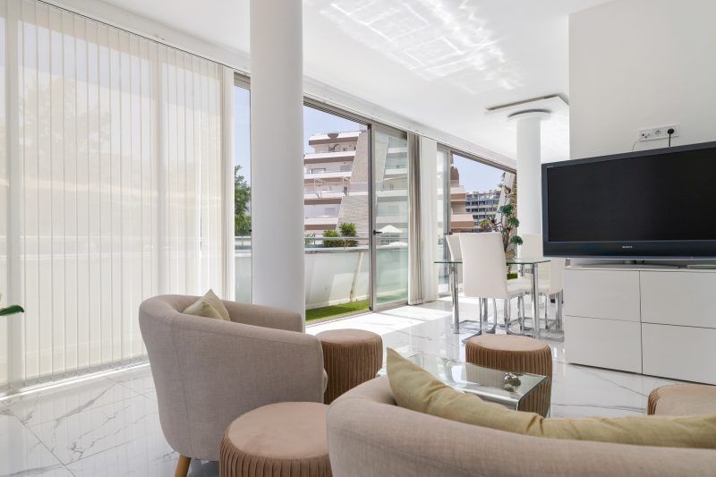 Großzügige renovierte Wohnung in erstklassiger Lage - 4