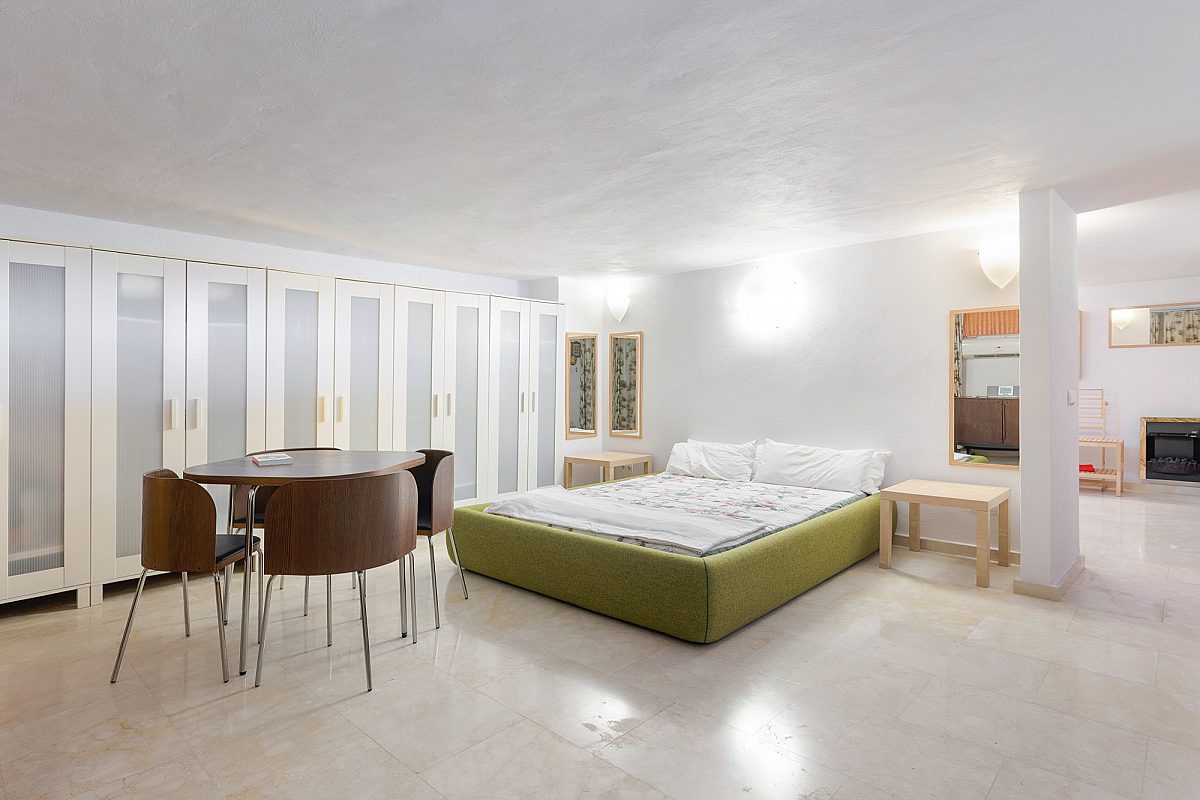 Außergewöhnliche Villa auf mehreren Ebenen mit Panoramablick über Santa Eulària und das Meer - 24