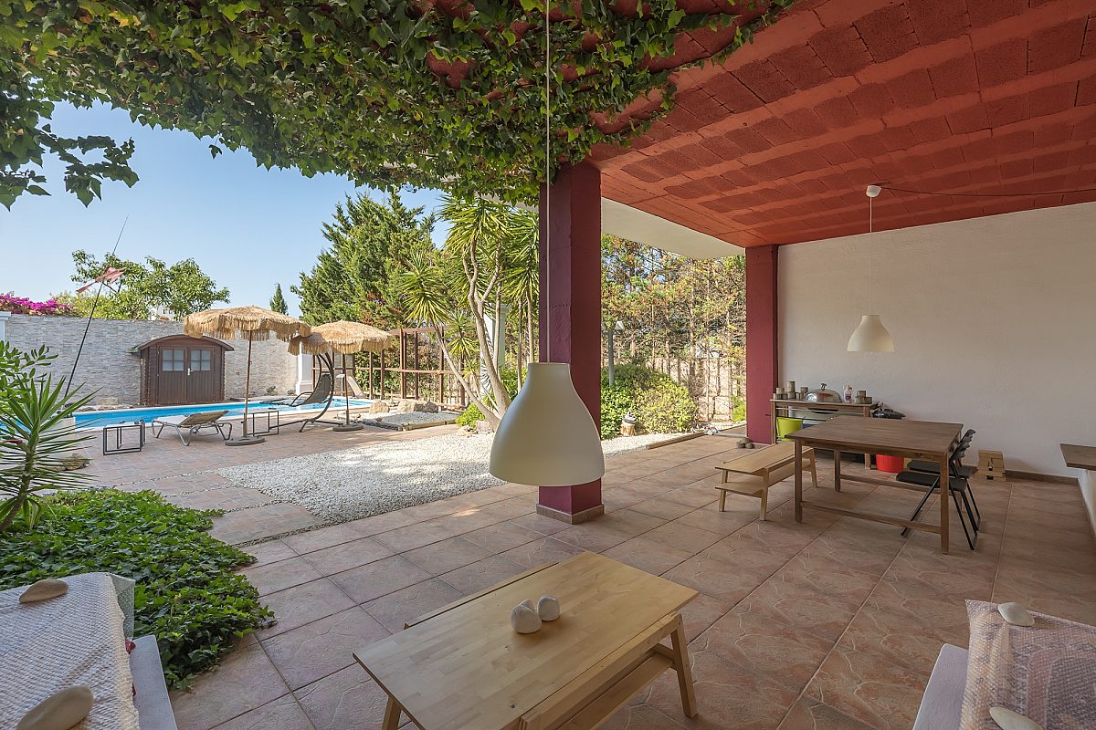 Außergewöhnliche Villa auf mehreren Ebenen mit Panoramablick über Santa Eulària und das Meer - 22