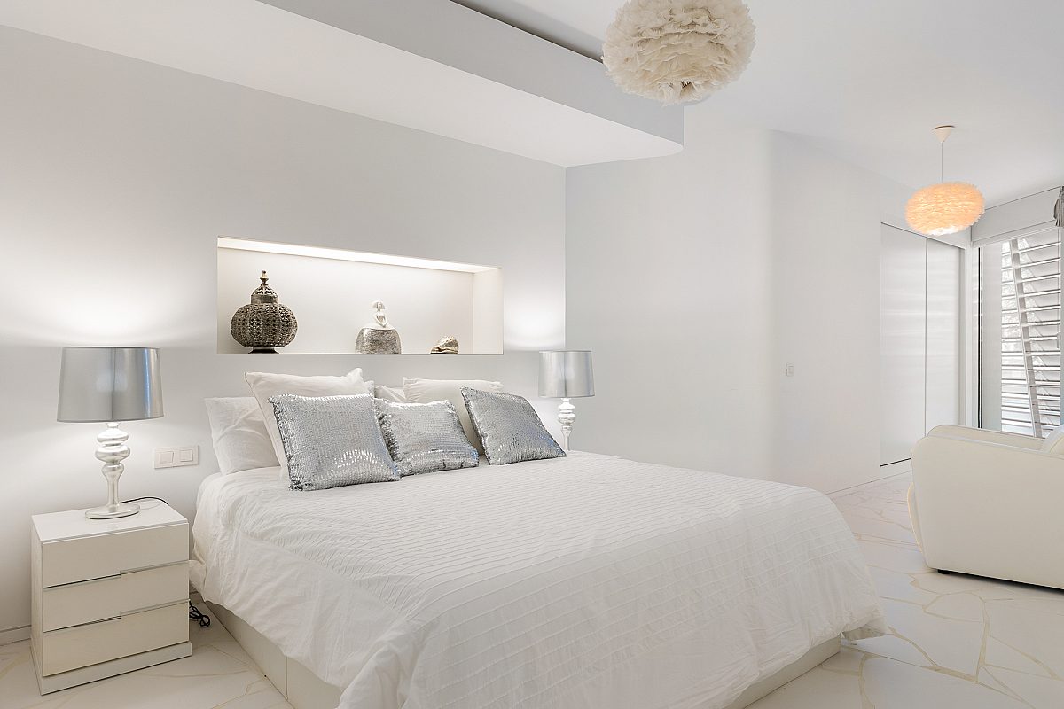 Move-in ready apartment with generous living space - 12