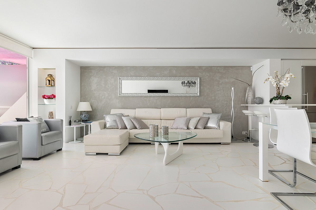Move-in ready apartment with generous living space - 7