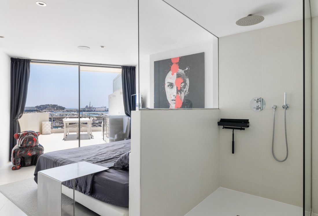 Exklusiv und luxuriös renoviertes Duplex-Penthouse - 8