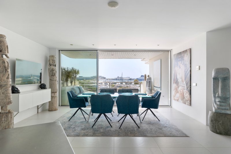 Exklusiv und luxuriös renoviertes Duplex-Penthouse - 4