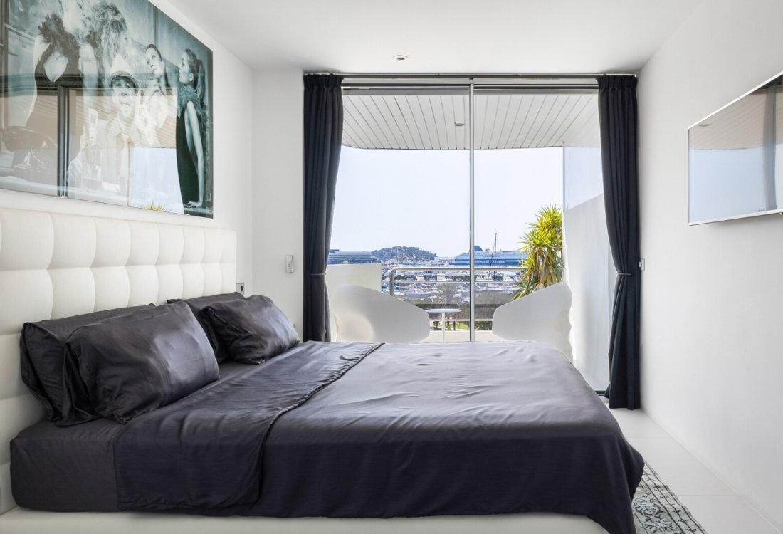 Exklusiv und luxuriös renoviertes Duplex-Penthouse - 6
