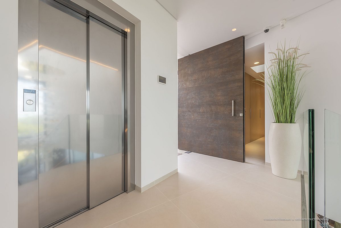 Modern luxury villa with exceptional design and panoramic views - 7