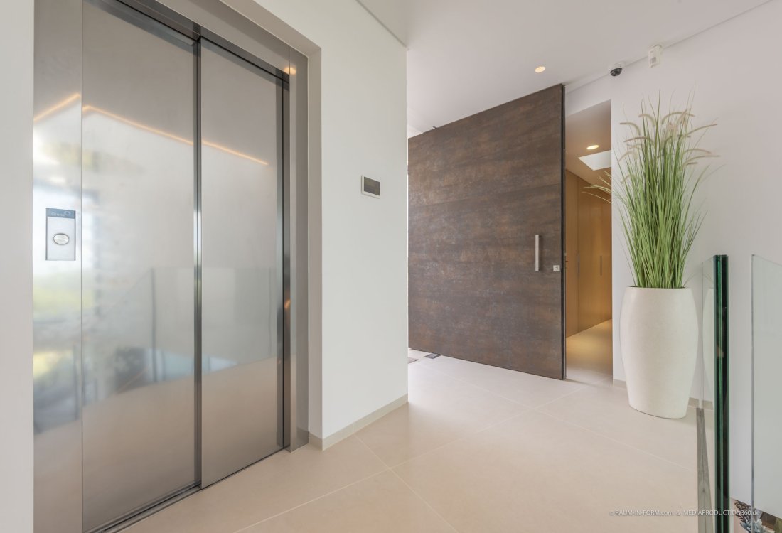 Modern luxury villa with exceptional design and panoramic views - 7