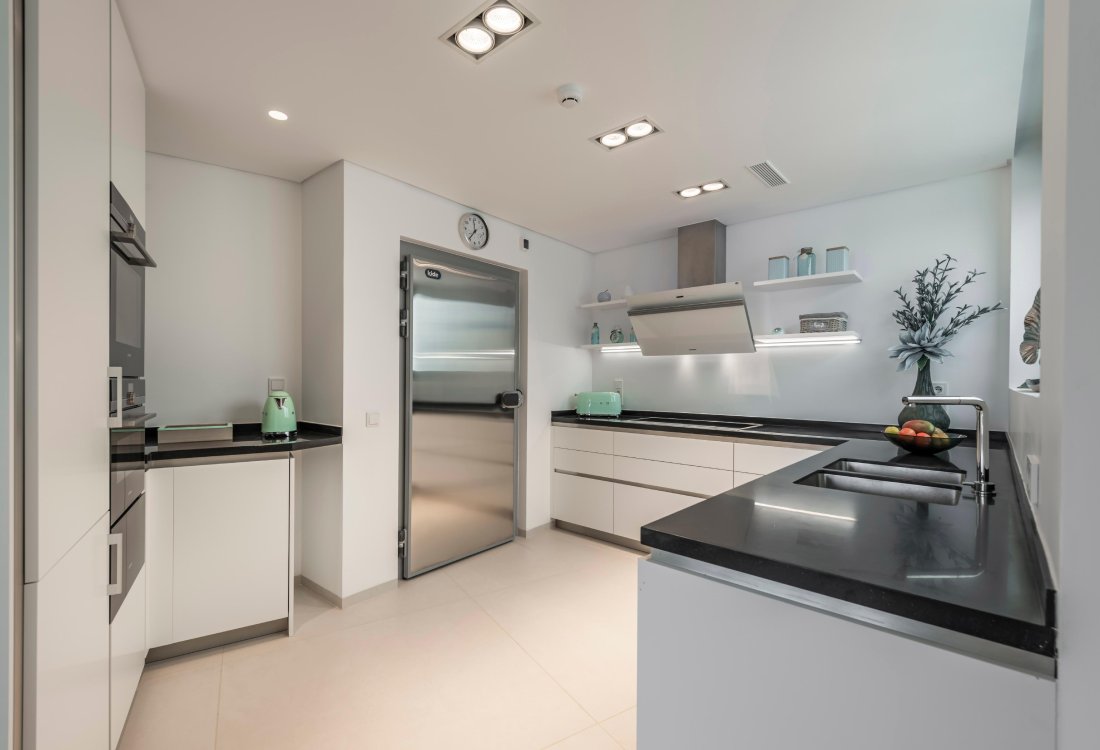 Modern luxury villa with exceptional design and panoramic views - 5