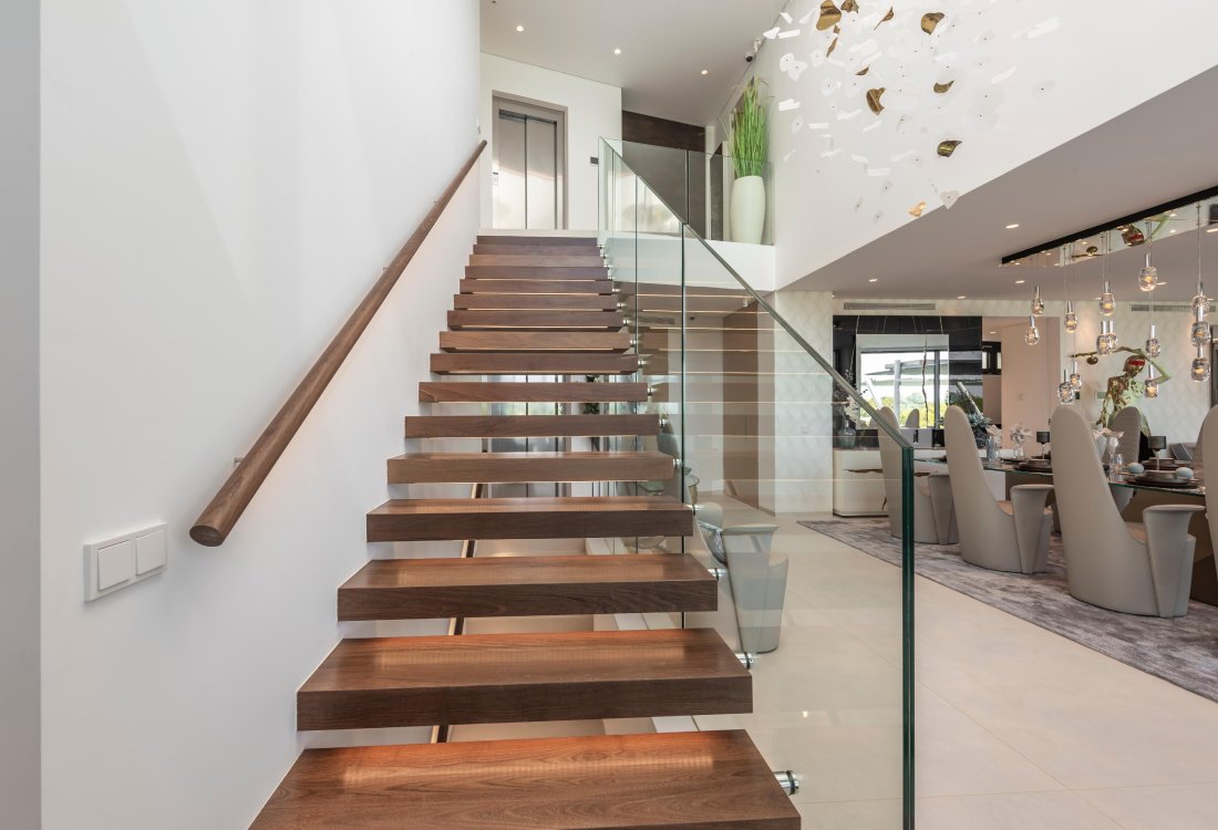 Modern luxury villa with exceptional design and panoramic views - 6