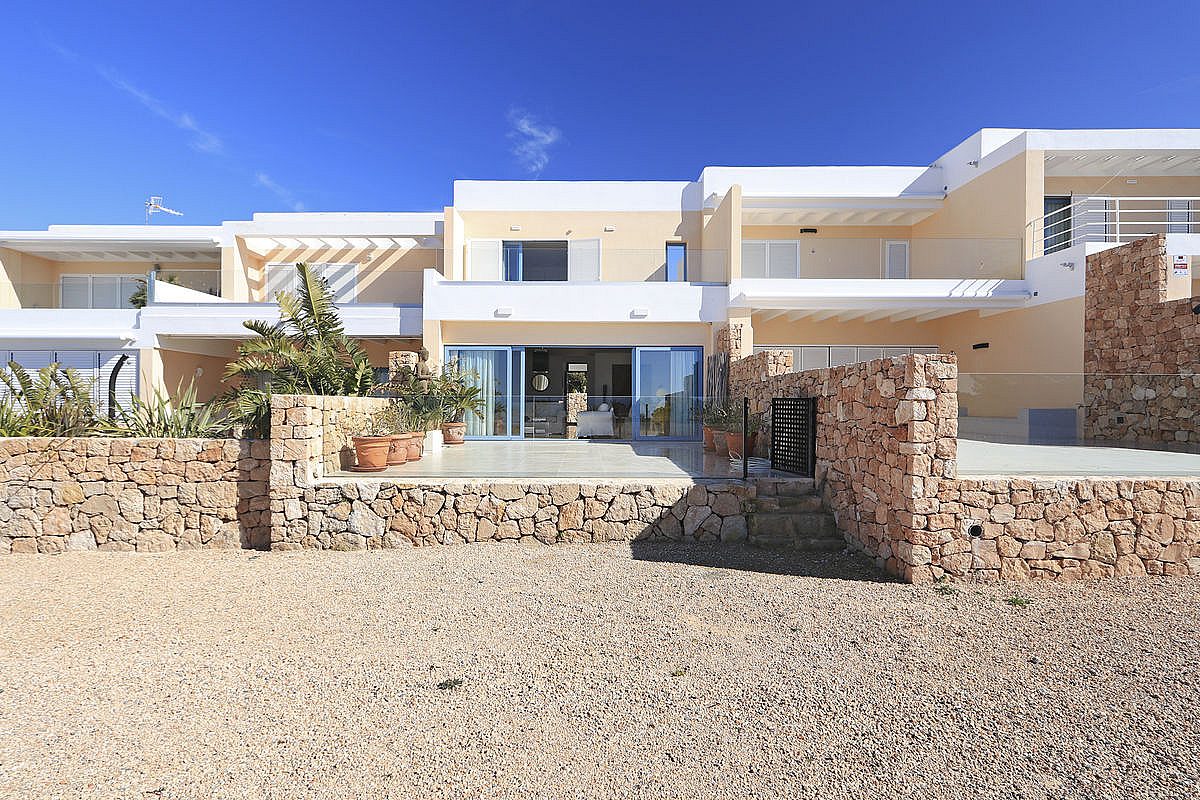 Stylish terraced house on the seafront - 3