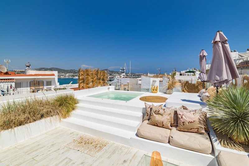 Dúplex exclusivo con terraza privada en la azotea - 1