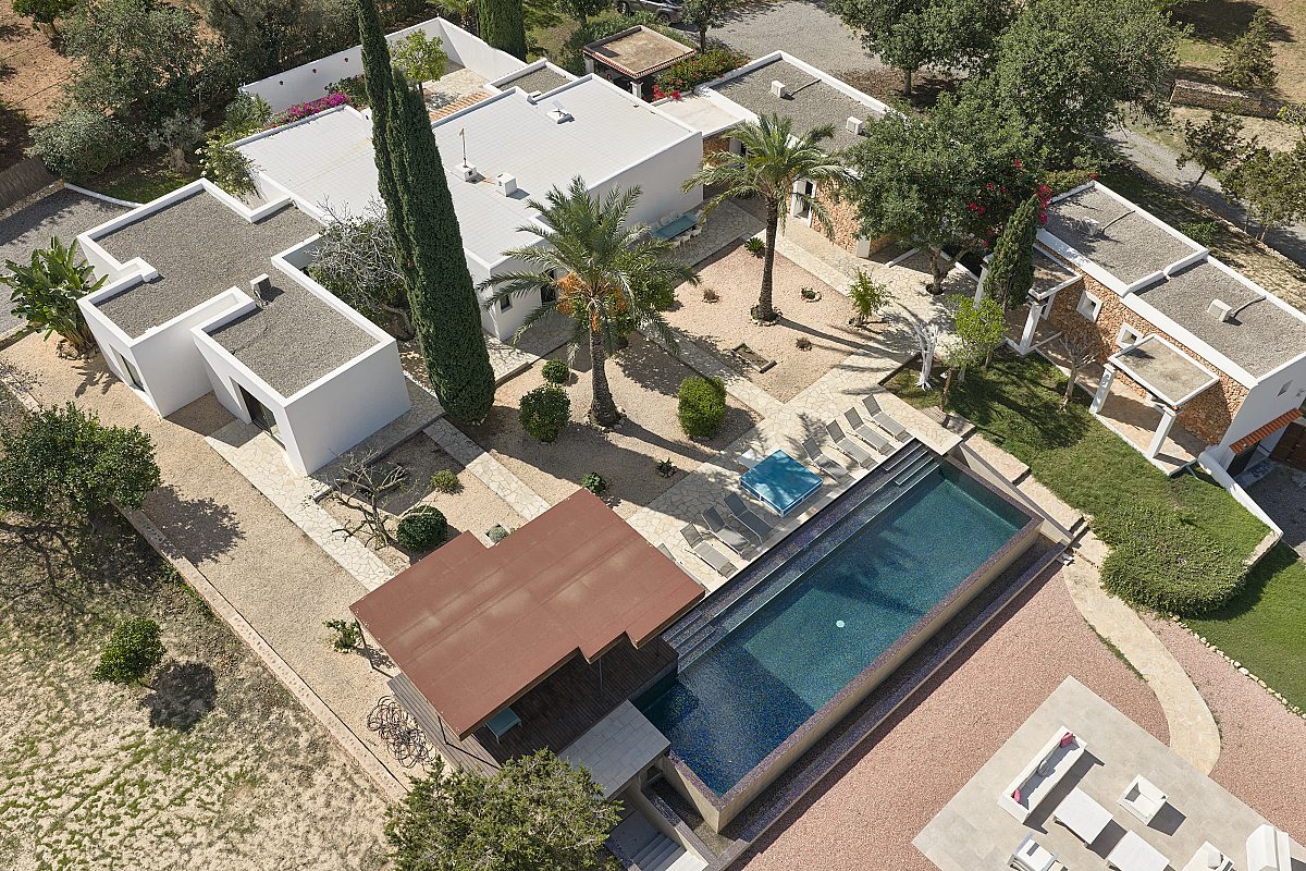 Elegant Finca with rental licence and expansive valley views - 34