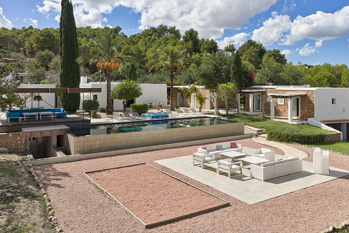 Elegant Finca with rental licence and expansive valley views - 32
