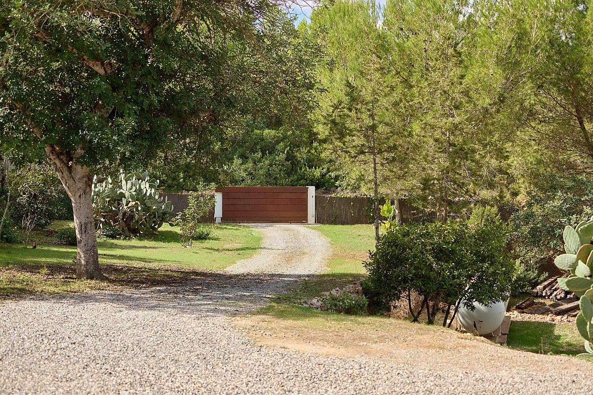 Elegant Finca with rental licence and expansive valley views - 37