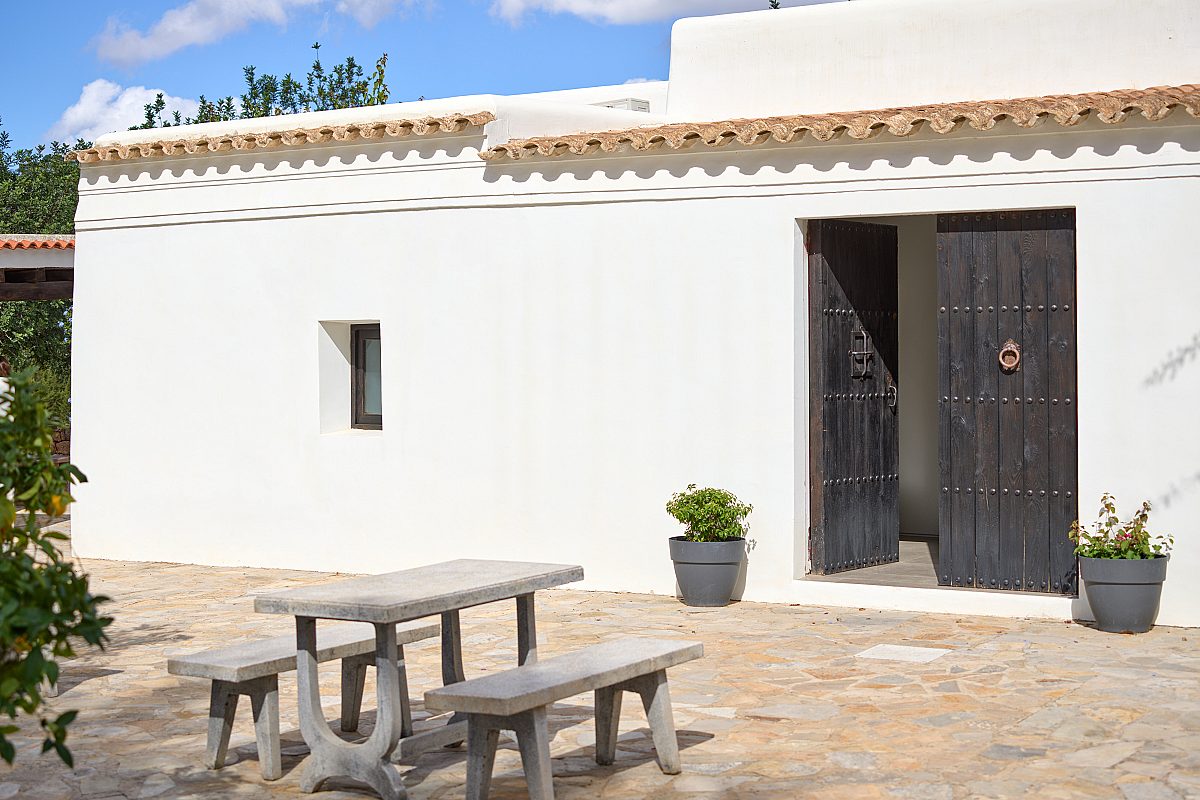 Elegant Finca with rental licence and expansive valley views - 22