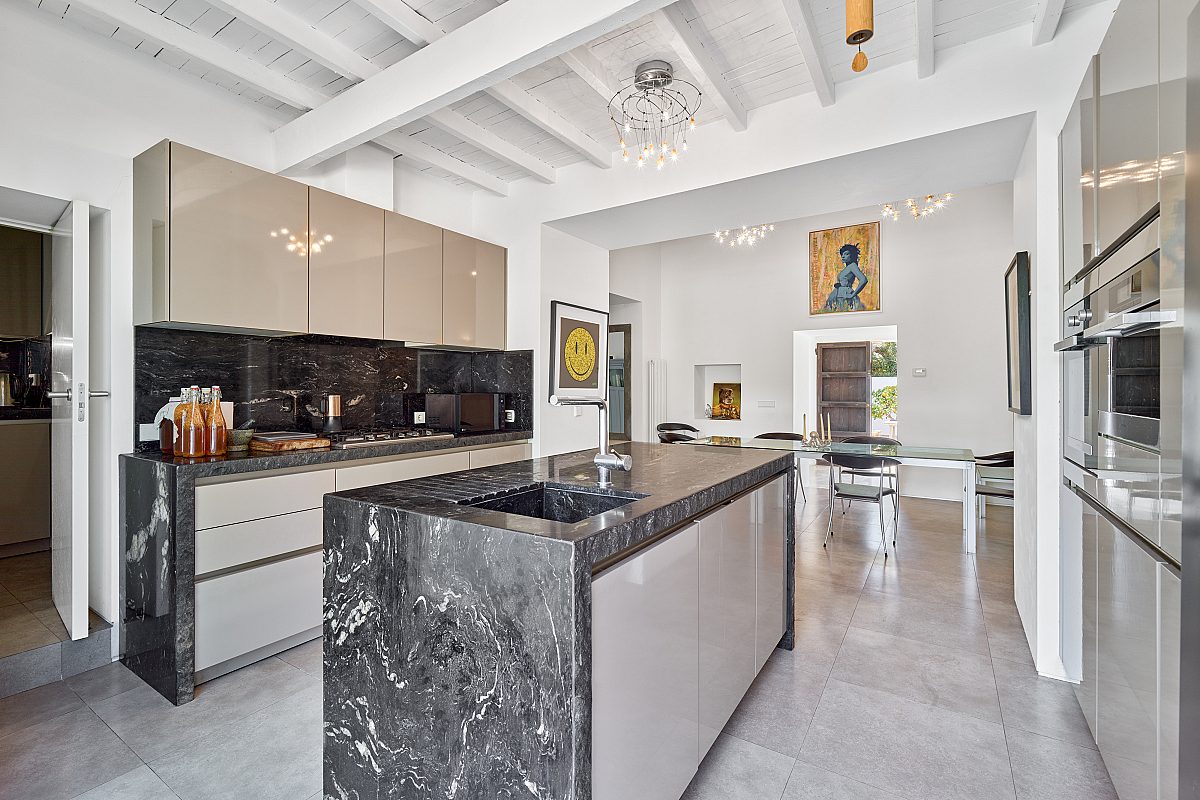 Elegant Finca with rental licence and expansive valley views - 4