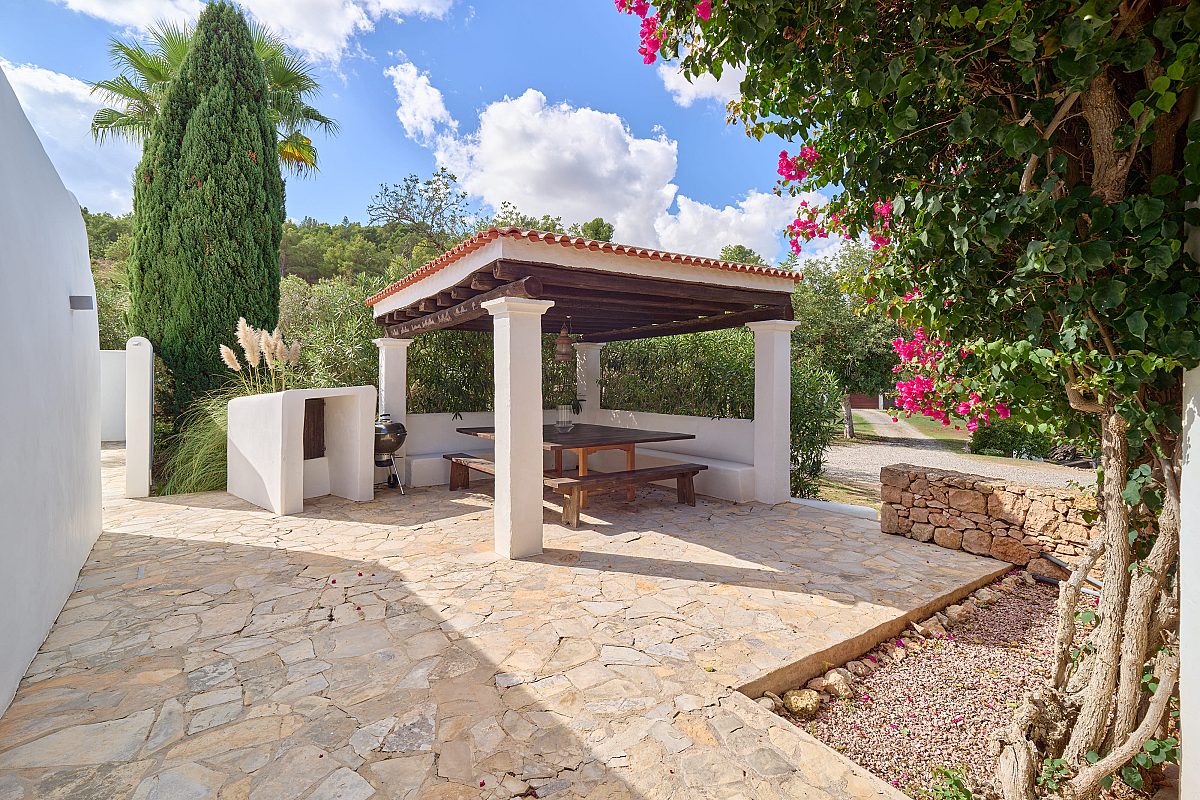 Elegant Finca with rental licence and expansive valley views - 20