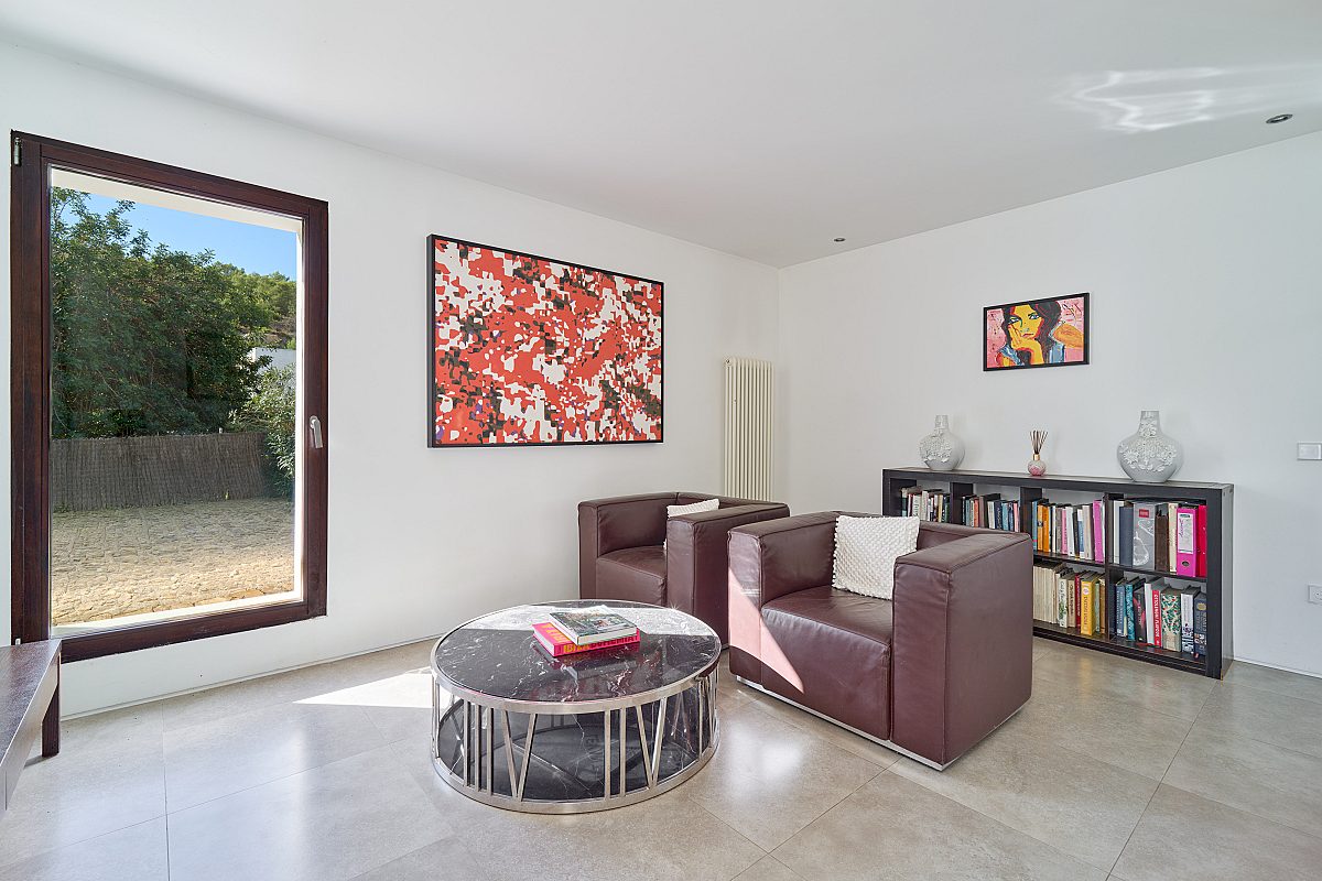 Elegant Finca with rental licence and expansive valley views - 10