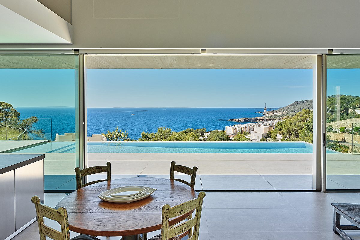Villa minimalista moderna con vistas panorámicas - 2
