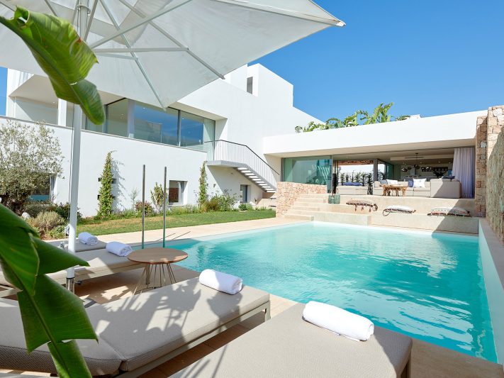 Contemporary new-build villa with private pool near the sea - 1