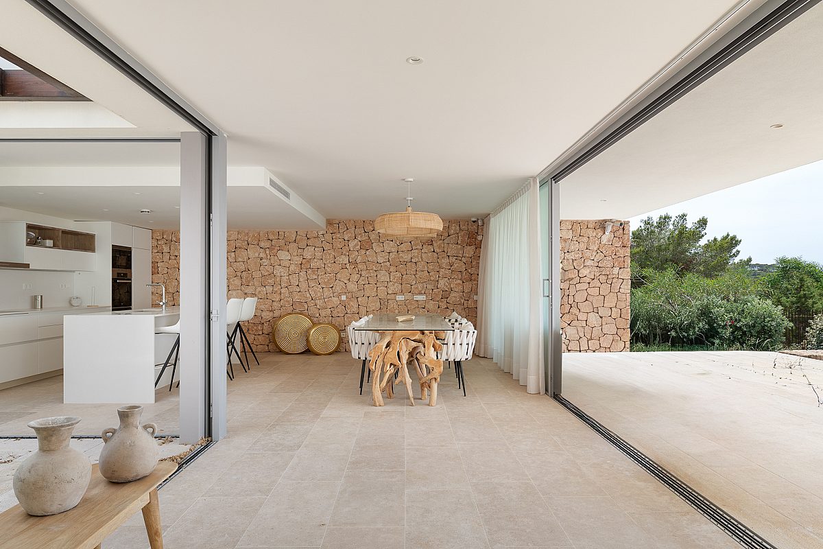 Contemporary new-build villa with private pool near the sea - 8