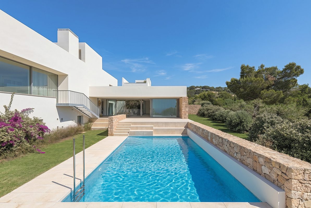 Contemporary new-build villa with private pool near the sea - 24