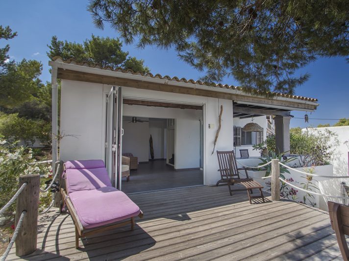 Casa mediterránea con vistas al mar y amplias terrazas - 5