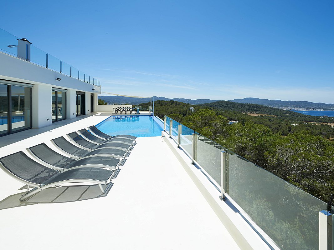 Lujosa villa en una posición panorámica única - 3