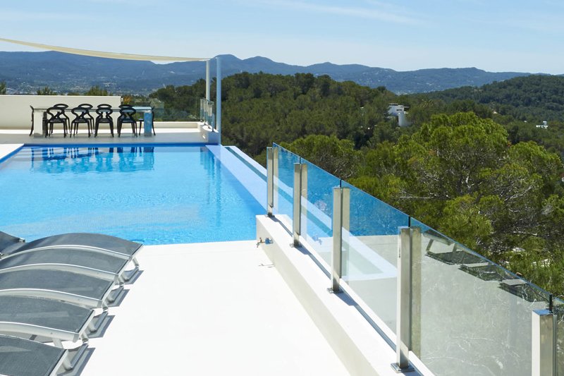 Luxurious villa in unique panoramic position - 3