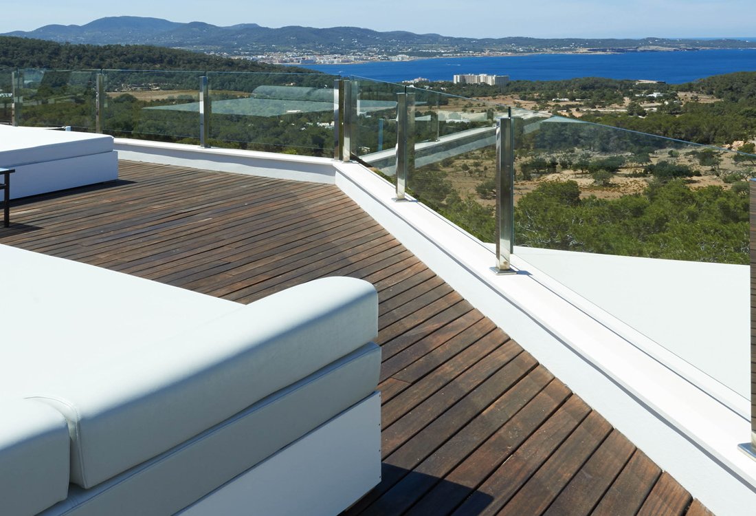 Luxurious villa in unique panoramic position - 7